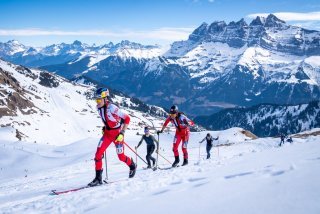 Rémi Bonnet et Aurélien Gay, médaillés lors de l'épreuve par équipes des Championnats du monde de ski alpinisme à Morgins
